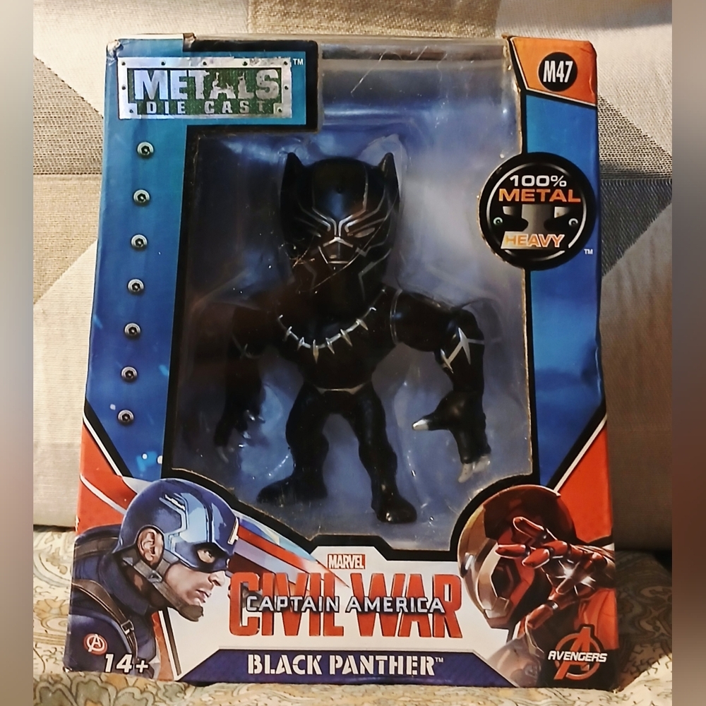 Marvel Black Panther Die-Cast Figure